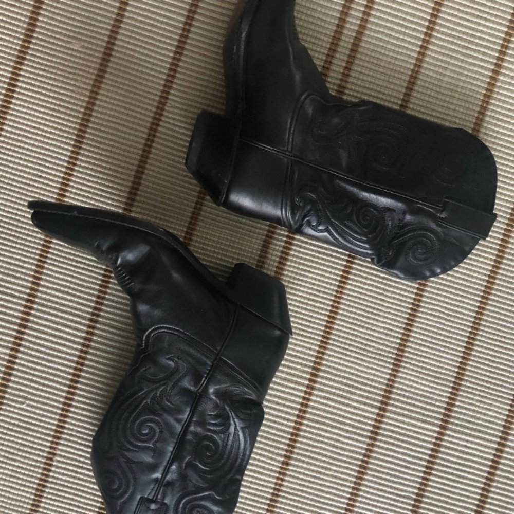 Tony Lamas Authentic Genuine Leather Women's Size8